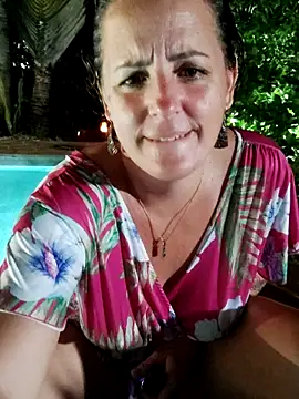 emiliemilf online show from 04/22/26, 05:32