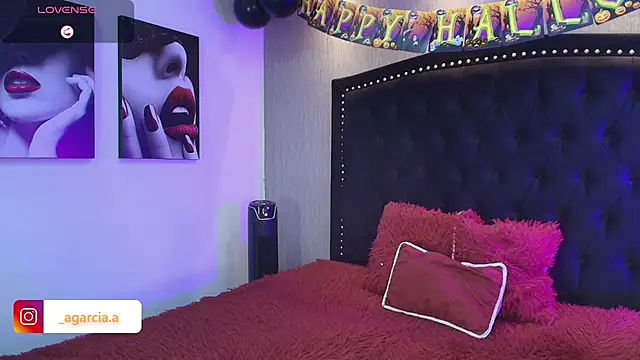 LiamWildx20 online show from 10/25/25, 10:04