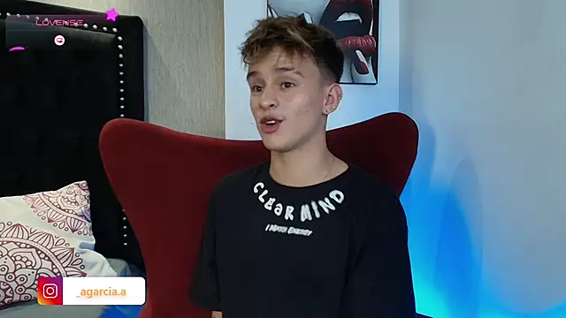 LiamWildx20 online show from 02/04/26, 04:29