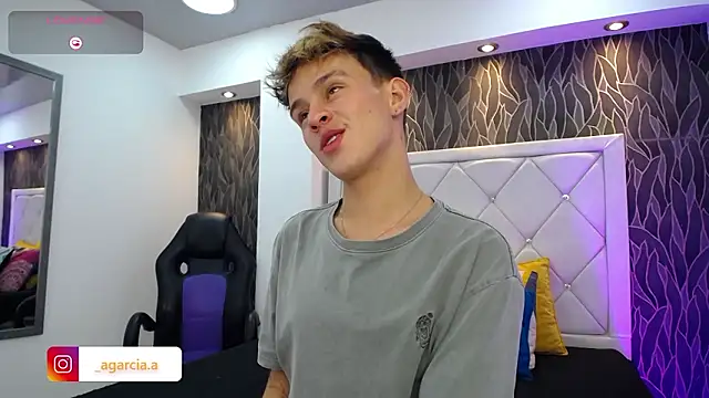 LiamWildx20 online show from 03/06/26, 05:04