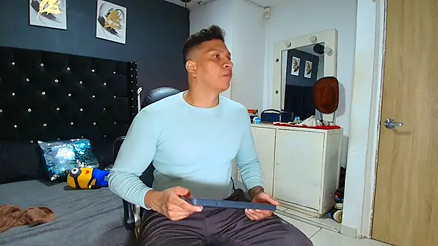 ethan dalton  online show from 04/23/26, 03:30