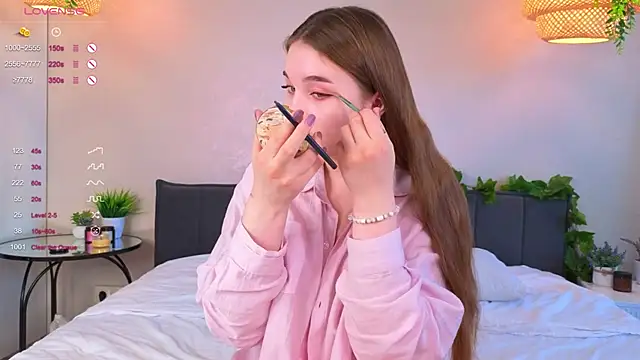 Snapshot of ConstanceHelms chatting on 09/09/25, 05:07 ConstanceHelms online show from 09/09/25, 05:07