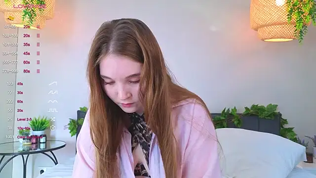 Snapshot of ConstanceHelms chatting on 09/15/25, 05:07 ConstanceHelms online show from 09/15/25, 05:07