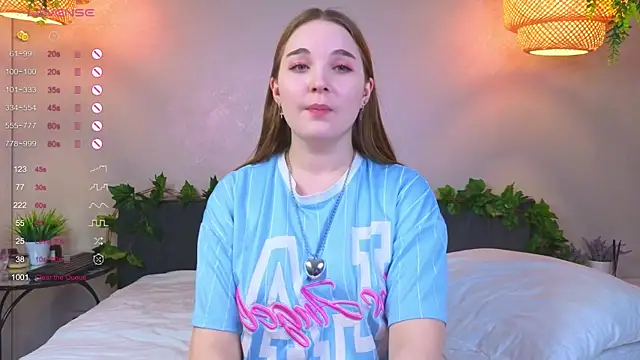 Snapshot of ConstanceHelms chatting on 10/18/25, 05:10 ConstanceHelms online show from 10/18/25, 05:10