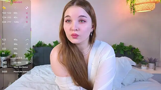 Snapshot of ConstanceHelms chatting on 11/21/25, 05:06 ConstanceHelms online show from 11/21/25, 05:06