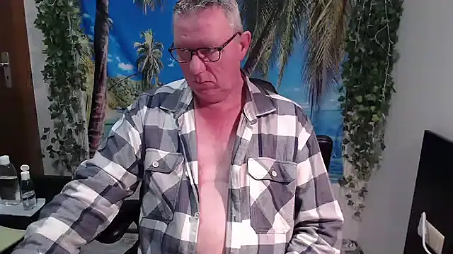 JamesBauer online show from 12/01/25, 04:28