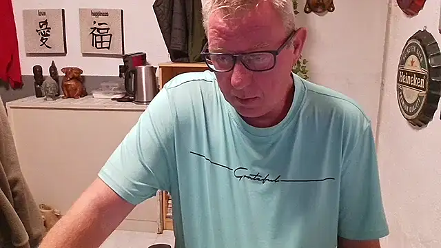 JamesBauer online show from 04/20/26, 04:15