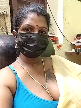 poojaa-rani online show from 11/15/25, 05:31