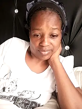 sexylira online show from 11/28/25, 12:41