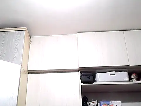 Snapshot of j6m4vu60 chatting on 03/18/25, 01:31 j6m4vu60 online show from 03/18/25, 01:31