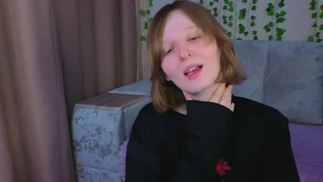 Snapshot of c0ralynx chatting on 01/06/26, 09:02 c0ralynx online show from 01/06/26, 09:02