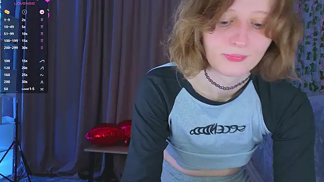 Snapshot of c0ralynx chatting on 02/17/26, 01:57 c0ralynx online show from 02/17/26, 01:57