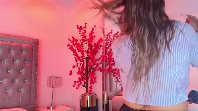 Lia adamsss online show from 04/12/26, 03:55