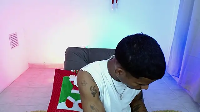 Snapshot of josua_smith chatting on 11/27/25, 01:29 josua smith online show from 11/27/25, 01:29