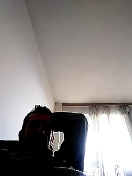 AwakeBunk7 online show from 10/26/25, 07:58