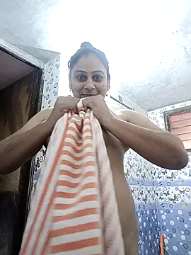 Snapshot of JENNIFERtamil chatting on 11/12/25, 08:26 JENNIFERtamil online show from 11/12/25, 08:26