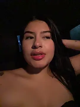 andrea gomes  online show from 04/05/26, 11:57