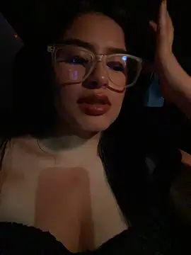 andrea gomes  online show from 04/23/26, 07:30