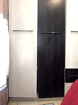 Snapshot of Elonelo chatting on 09/12/25, 08:03 Elonelo online show from 09/12/25, 08:03