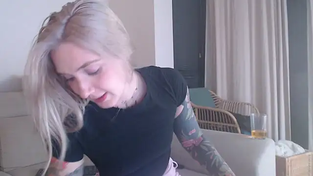 tattoobbgirl online show from 12/02/25, 06:03