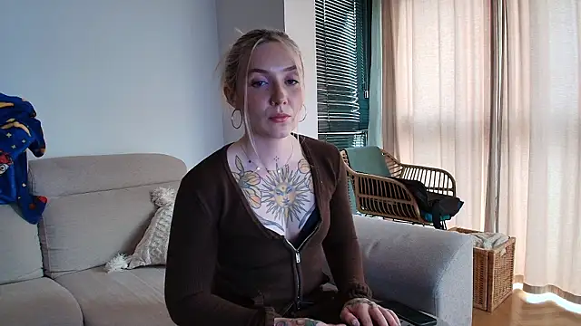 tattoobbgirl online show from 03/04/26, 05:30