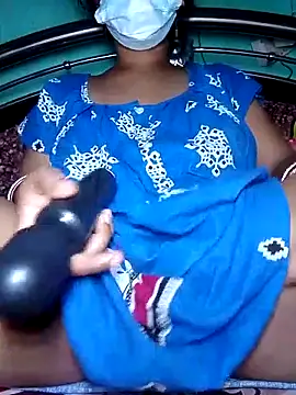 Snapshot of Sonajimo121994 chatting on 10/06/25, 11:46 Sonajimo121994 online show from 10/06/25, 11:46