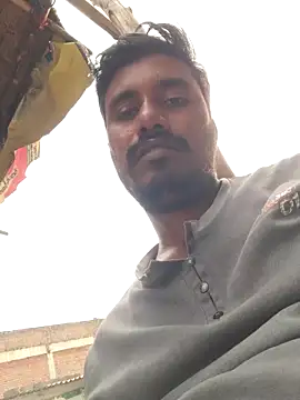 hot integer online show from 10/11/25, 12:04