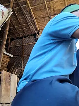 hot integer online show from 11/29/25, 11:02