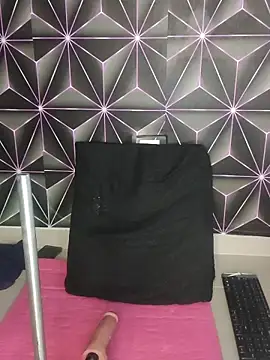 Megann 9 online show from 12/17/25, 11:49