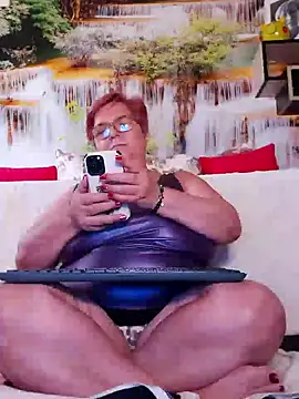 QueenPammy1 online show from 02/17/25, 01:53