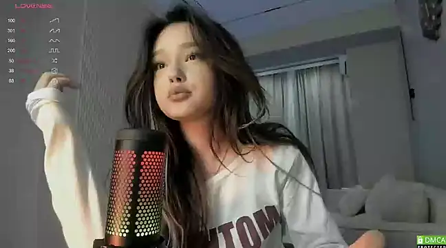 Snapshot of ayami_lia chatting on 03/19/25, 07:49 ayami lia online show from 03/19/25, 07:49