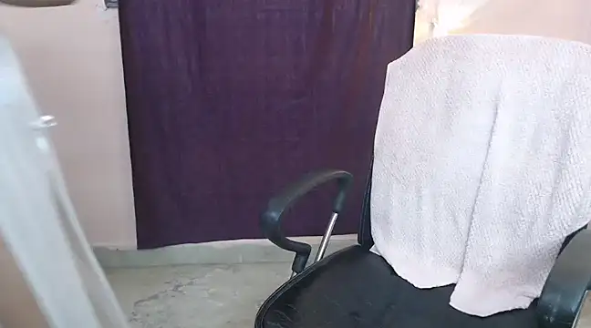 Snapshot of xnx_nikki chatting on 03/20/25, 11:05 xnx nikki online show from 03/20/25, 11:05