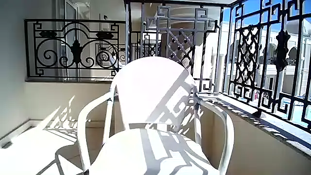 Snapshot of ultimate_PAWG chatting on 02/20/26, 11:32 ultimate PAWG online show from 02/20/26, 11:32