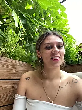 Snapshot of aliisonn__parker26 chatting on 03/22/25, 05:41 aliisonn parker26 online show from 03/22/25, 05:41