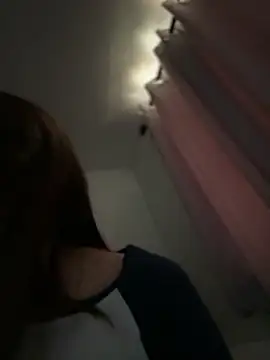 Snapshot of aliisonn__parker26 chatting on 11/09/25, 08:29 aliisonn parker26 online show from 11/09/25, 08:29