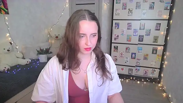 BarbiePieer online show from 12/17/25, 12:33