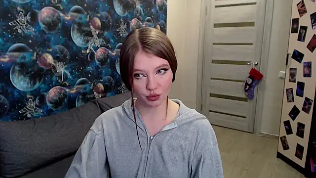 Snapshot of GinnyBlacky chatting on 12/15/25, 06:23 GinnyBlacky online show from 12/15/25, 06:23