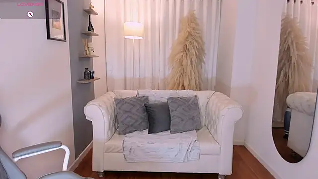 hanna mils online show from 02/20/26, 06:26