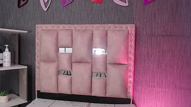 Thalia anderson online show from 02/26/26, 03:44