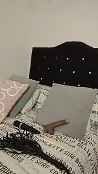 Elowyn online show from 11/23/25, 02:22