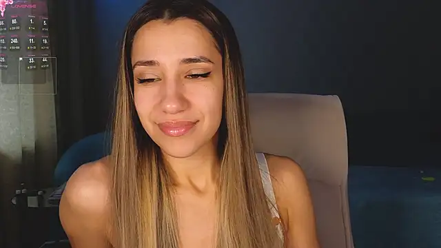 hot ass 18 online show from 04/24/26, 04:48