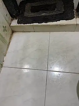 Snapshot of dilu98 chatting on 12/21/25, 02:08 dilu98 online show from 12/21/25, 02:08