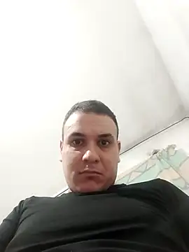 Snapshot of calfran chatting on 04/30/26, 03:57 calfran online show from 04/30/26, 03:57