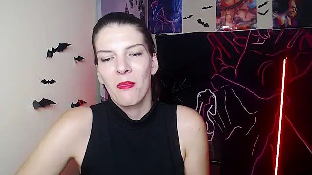 Snapshot of VanessaRey_ chatting on 11/11/25, 06:08 VanessaRey online show from 11/11/25, 06:08