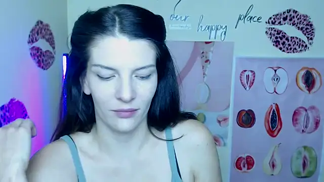 Snapshot of VanessaRey_ chatting on 11/13/25, 07:13 VanessaRey online show from 11/13/25, 07:13