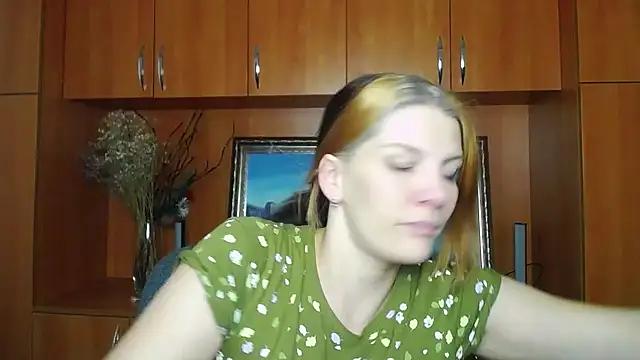 VanessaRey  online show from 02/18/26, 05:47