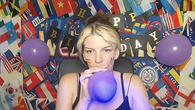 VanessaRey  online show from 07/14/26, 07:46
