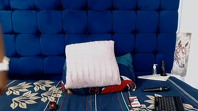 AriesCake online show from 03/18/26, 02:53