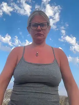 lady gloria69 online show from 06/20/26, 07:16