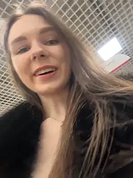 MilaBee online show from 03/09/26, 11:14